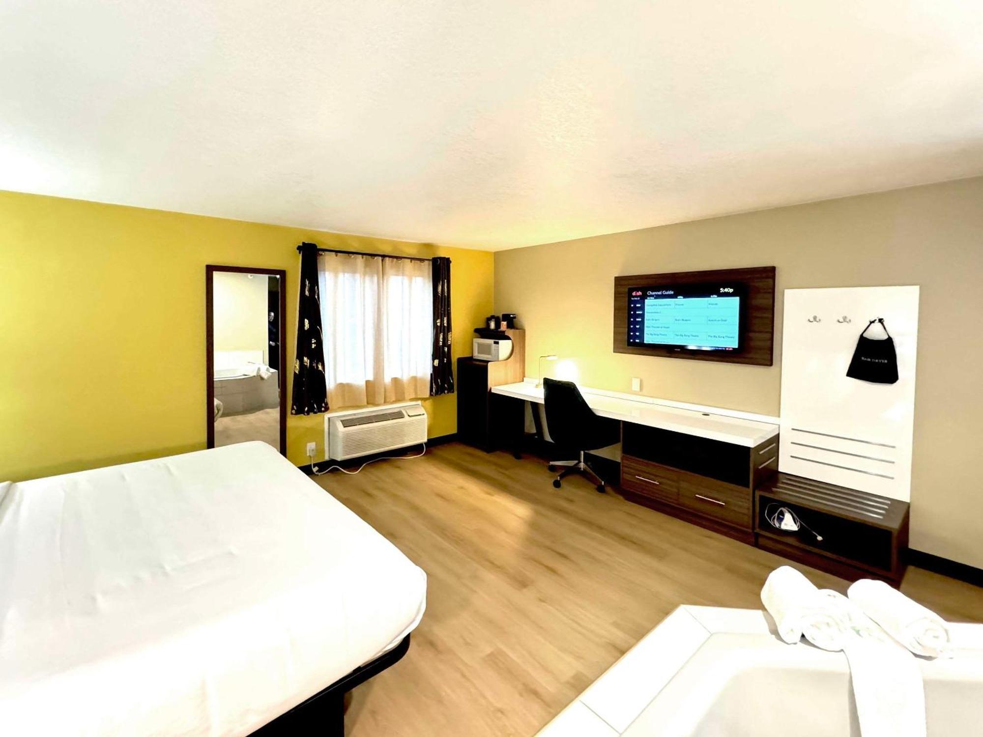 Quality Inn & Suites วิลโลวส์ ภายนอก รูปภาพ